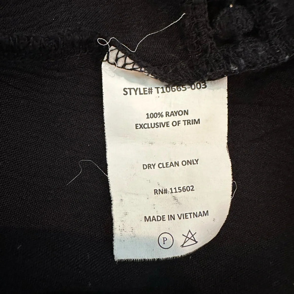 Lush size small black cropped tank top crochet tank top - Picture 5 of 6